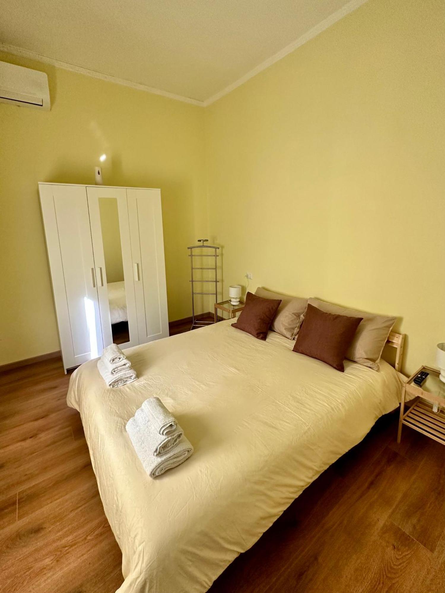Napule House - Napoli Appartamento In Centro Екстер'єр фото